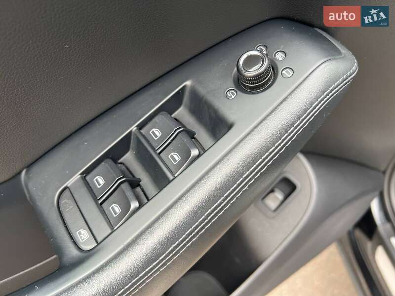 Позашляховик / Кросовер Audi Q5 2011 в Києві