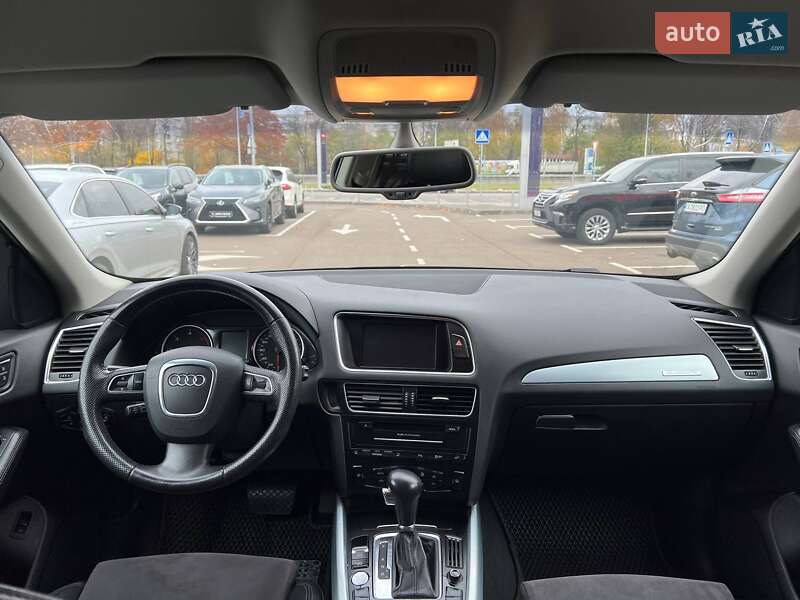 Позашляховик / Кросовер Audi Q5 2011 в Києві