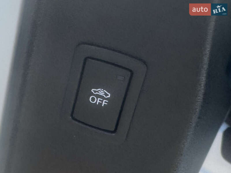 Позашляховик / Кросовер Audi Q5 2018 в Луцьку фото 45 Позашляховик / Кросовер Audi Q5 2018 в Луцьку