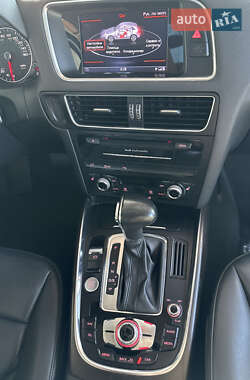 Внедорожник / Кроссовер Audi Q5 2014 в Киеве