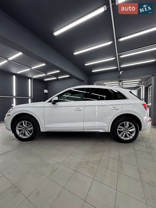 Внедорожник / Кроссовер Audi Q5 2020 в Коломые