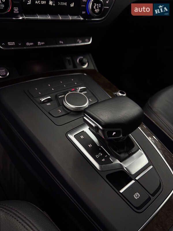 Внедорожник / Кроссовер Audi Q5 2020 в Коломые