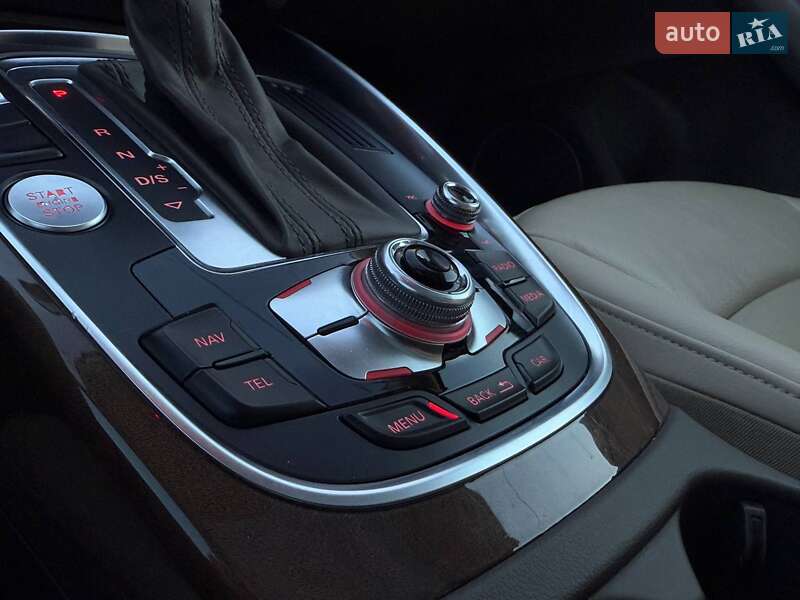 Внедорожник / Кроссовер Audi Q5 2016 в Киеве