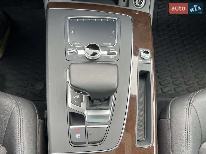 Внедорожник / Кроссовер Audi Q5 2020 в Киеве фото 43 Внедорожник / Кроссовер Audi Q5 2020 в Киеве