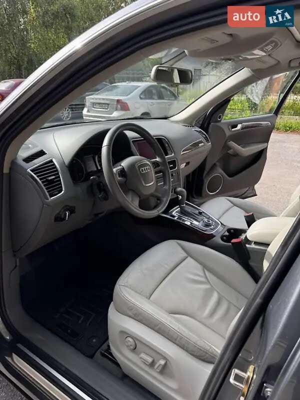 Внедорожник / Кроссовер Audi Q5 2012 в Киеве