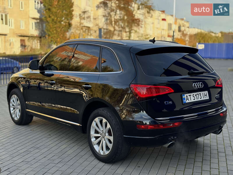 Позашляховик / Кросовер Audi Q5 2015 в Калуші