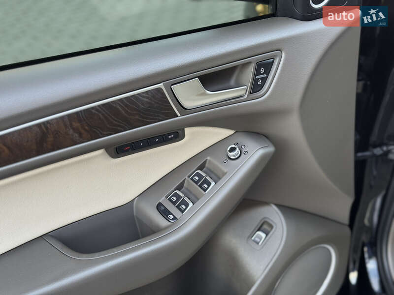 Позашляховик / Кросовер Audi Q5 2015 в Калуші