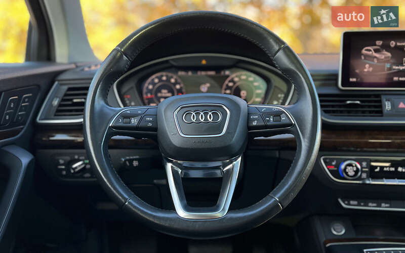 Позашляховик / Кросовер Audi Q5 2019 в Львові