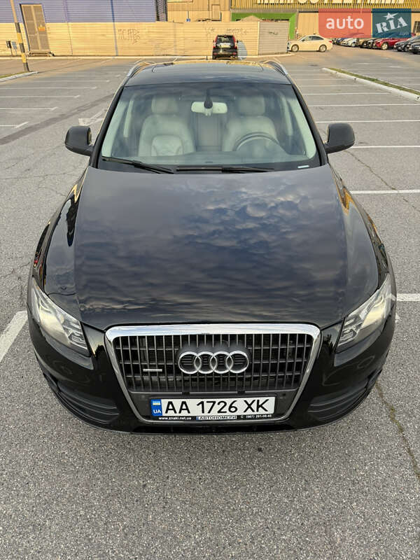 Позашляховик / Кросовер Audi Q5 2011 в Києві
