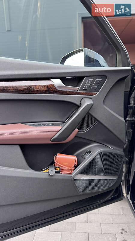 Позашляховик / Кросовер Audi Q5 2017 в Києві фото 13 Позашляховик / Кросовер Audi Q5 2017 в Києві