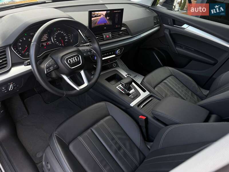 Внедорожник / Кроссовер Audi Q5 2023 в Ровно