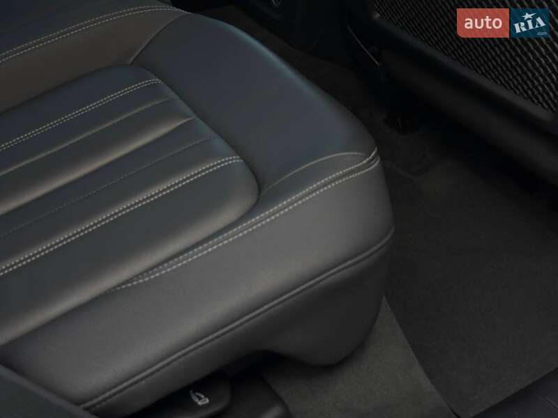 Внедорожник / Кроссовер Audi Q5 2023 в Ровно