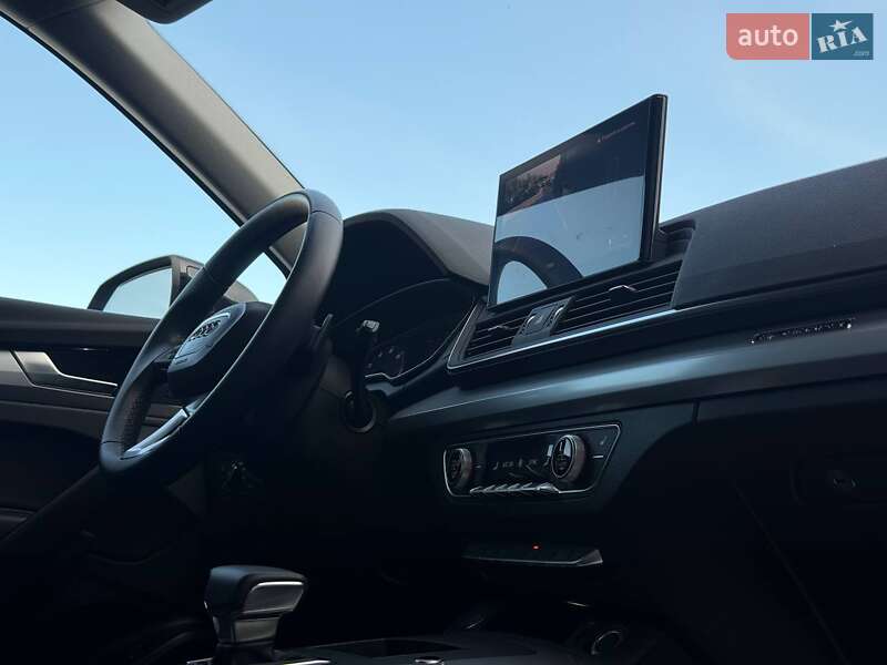 Внедорожник / Кроссовер Audi Q5 2023 в Ровно