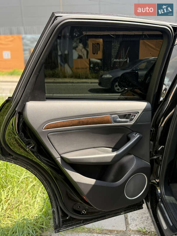 Внедорожник / Кроссовер Audi Q5 2016 в Львове