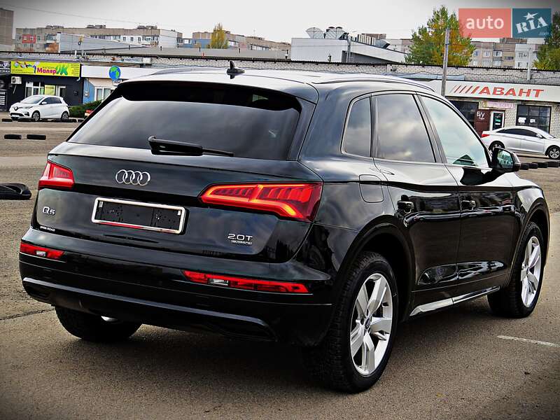 Внедорожник / Кроссовер Audi Q5 2018 в Черкассах