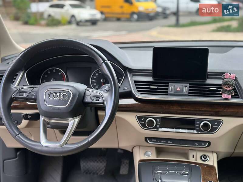 Позашляховик / Кросовер Audi Q5 2018 в Києві фото 6 Позашляховик / Кросовер Audi Q5 2018 в Києві