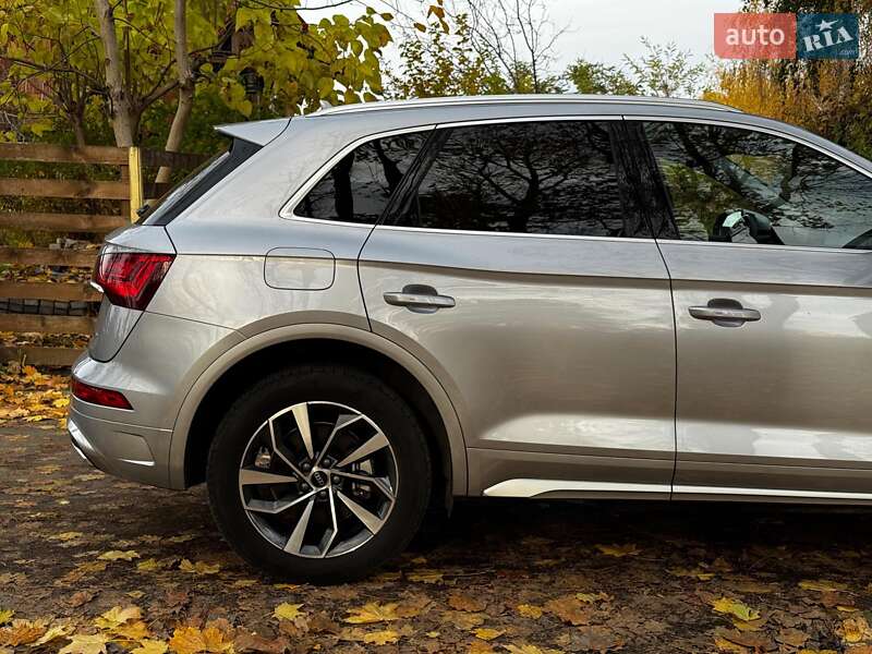Позашляховик / Кросовер Audi Q5 2024 в Києві фото 5 Позашляховик / Кросовер Audi Q5 2024 в Києві