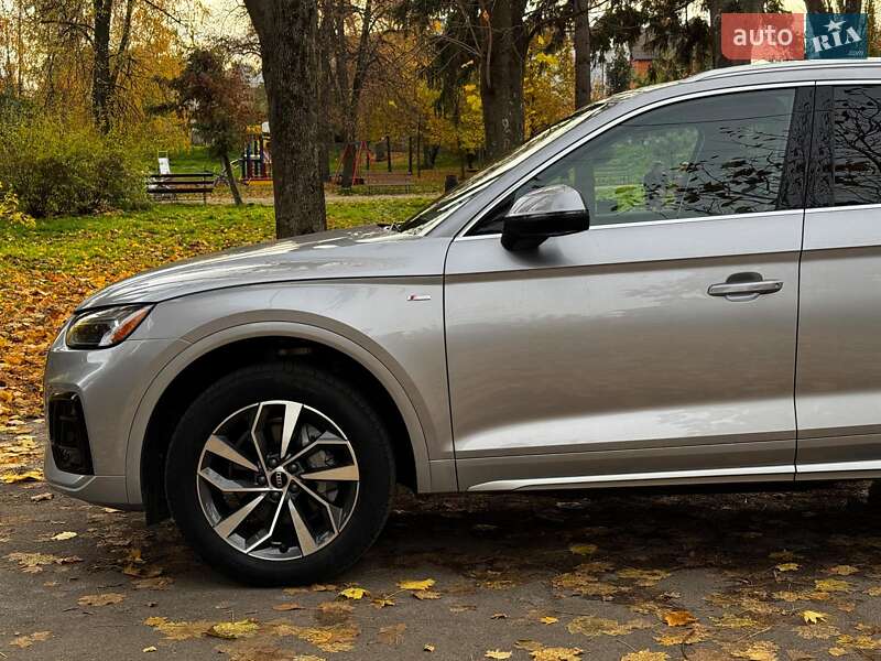 Позашляховик / Кросовер Audi Q5 2024 в Києві фото 11 Позашляховик / Кросовер Audi Q5 2024 в Києві
