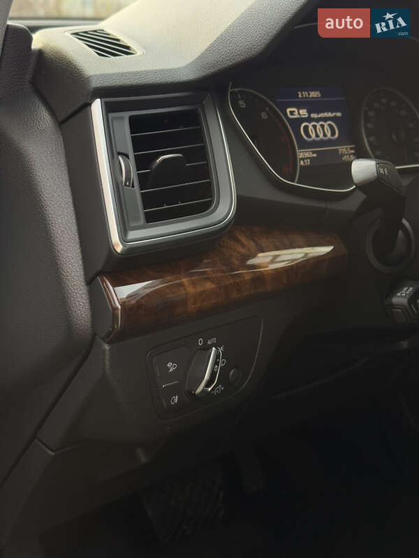 Позашляховик / Кросовер Audi Q5 2019 в Сумах фото 47 Позашляховик / Кросовер Audi Q5 2019 в Сумах