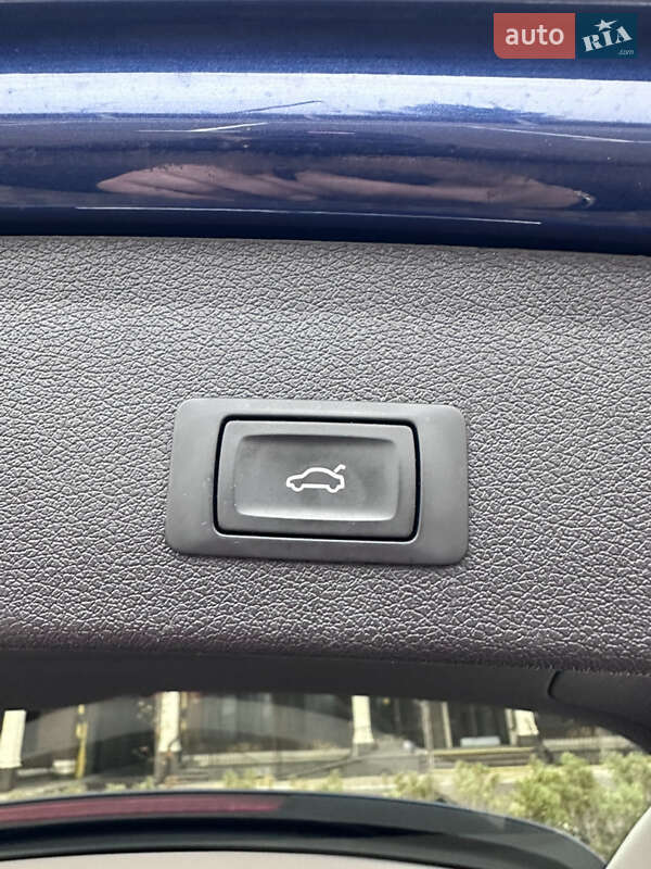 Позашляховик / Кросовер Audi Q5 2015 в Києві