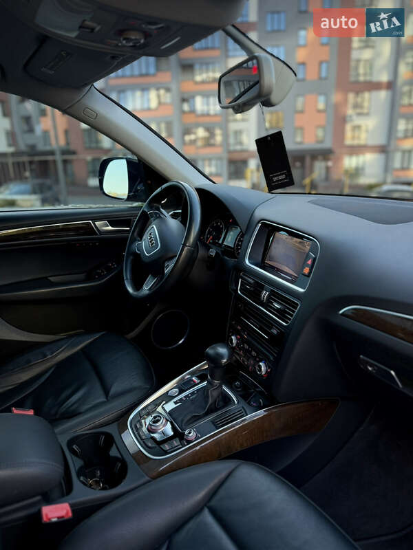 Позашляховик / Кросовер Audi Q5 2015 в Тернополі