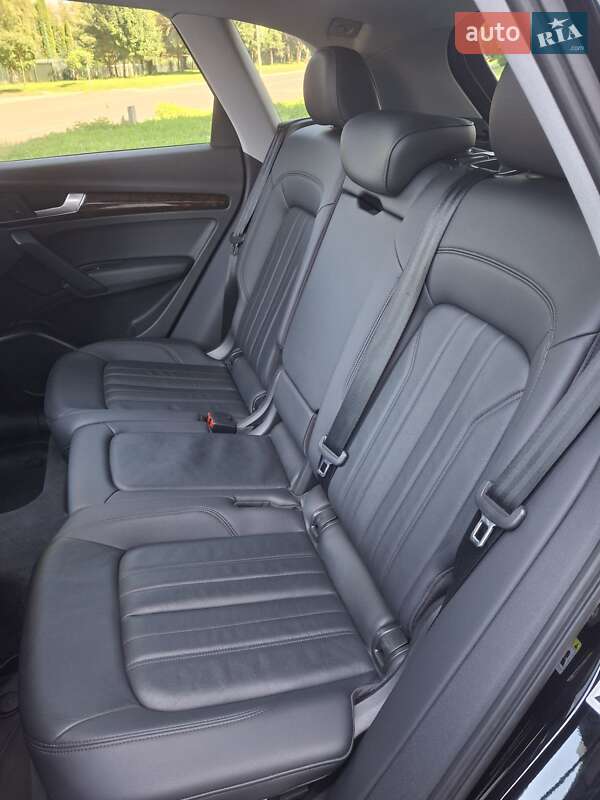 Позашляховик / Кросовер Audi Q5 2018 в Львові