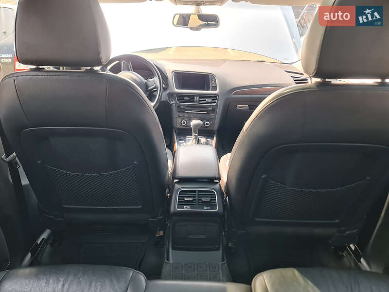 Позашляховик / Кросовер Audi Q5 2015 в Чернівцях фото 11 Позашляховик / Кросовер Audi Q5 2015 в Чернівцях