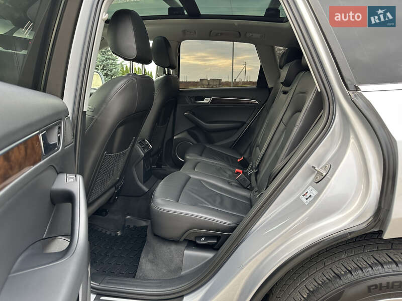 Позашляховик / Кросовер Audi Q5 2015 в Стрию