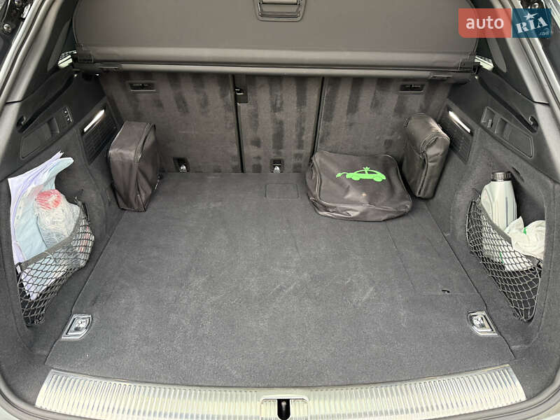 Позашляховик / Кросовер Audi Q5 2024 в Львові