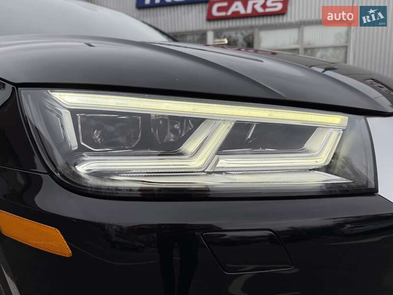 Внедорожник / Кроссовер Audi Q5 2018 в Киеве