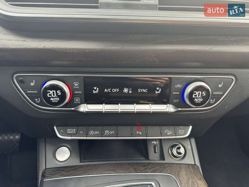 Внедорожник / Кроссовер Audi Q5 2019 в Ивано-Франковске