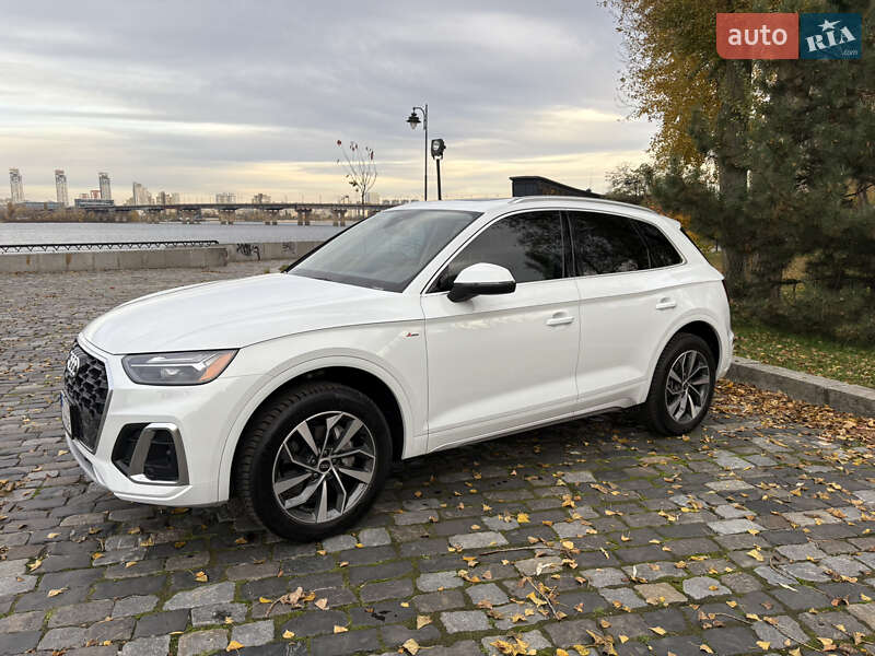 Позашляховик / Кросовер Audi Q5 2023 в Києві