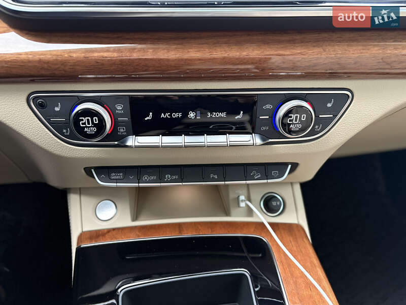 Позашляховик / Кросовер Audi Q5 2023 в Києві