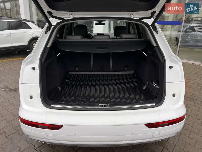 Внедорожник / Кроссовер Audi Q5 2017 в Житомире фото 35 Внедорожник / Кроссовер Audi Q5 2017 в Житомире