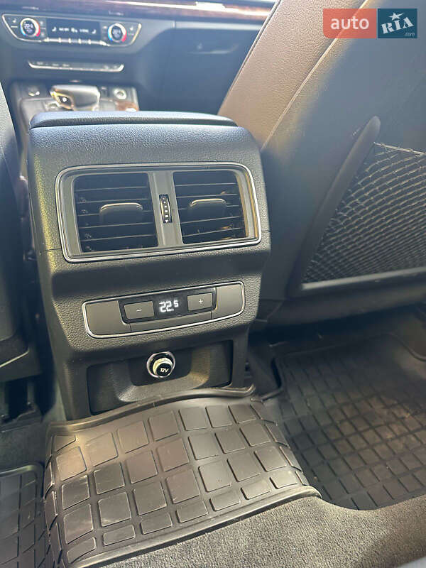 Внедорожник / Кроссовер Audi Q5 2019 в Киеве