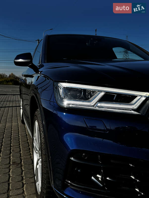 Позашляховик / Кросовер Audi Q5 2017 в Львові