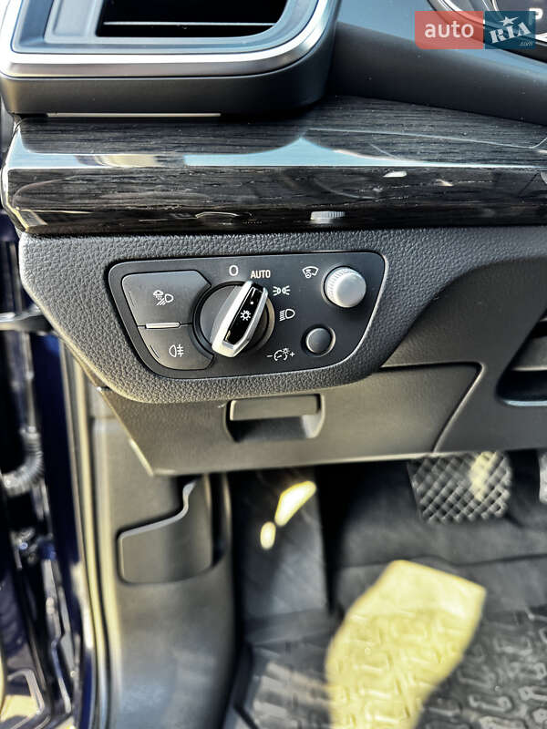 Позашляховик / Кросовер Audi Q5 2017 в Львові