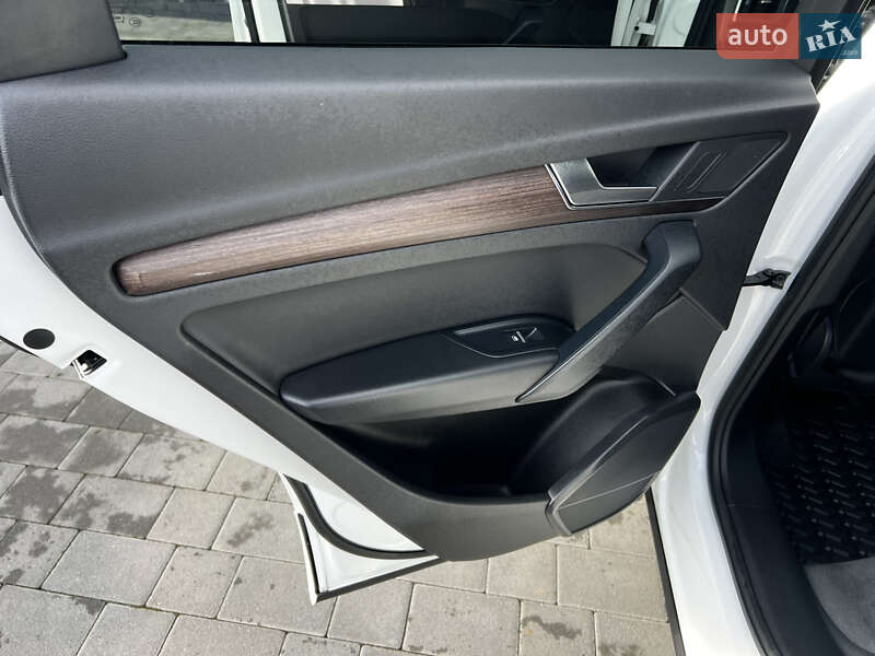 Внедорожник / Кроссовер Audi Q5 2021 в Луцке фото 26 Внедорожник / Кроссовер Audi Q5 2021 в Луцке