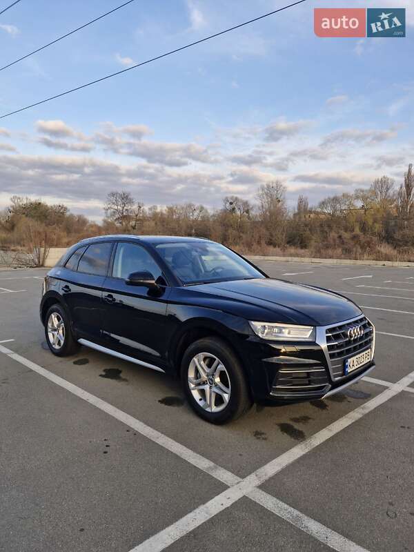 Внедорожник / Кроссовер Audi Q5 2017 в Киеве