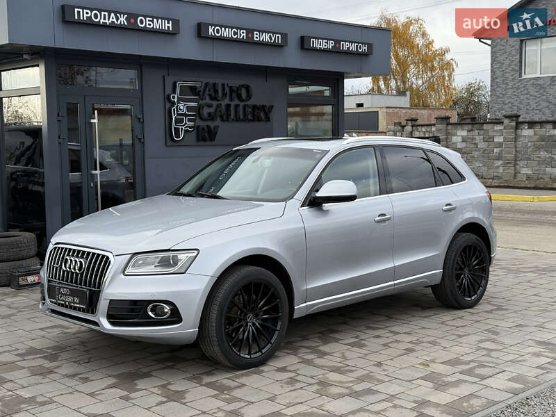 Позашляховик / Кросовер Audi Q5 2015 в Рівному