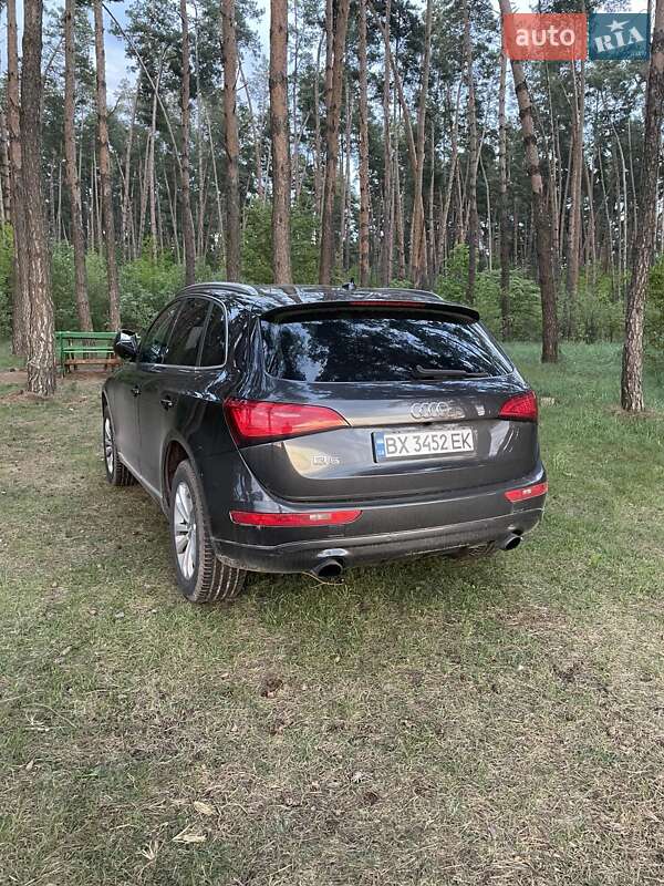 Внедорожник / Кроссовер Audi Q5 2014 в Остроге