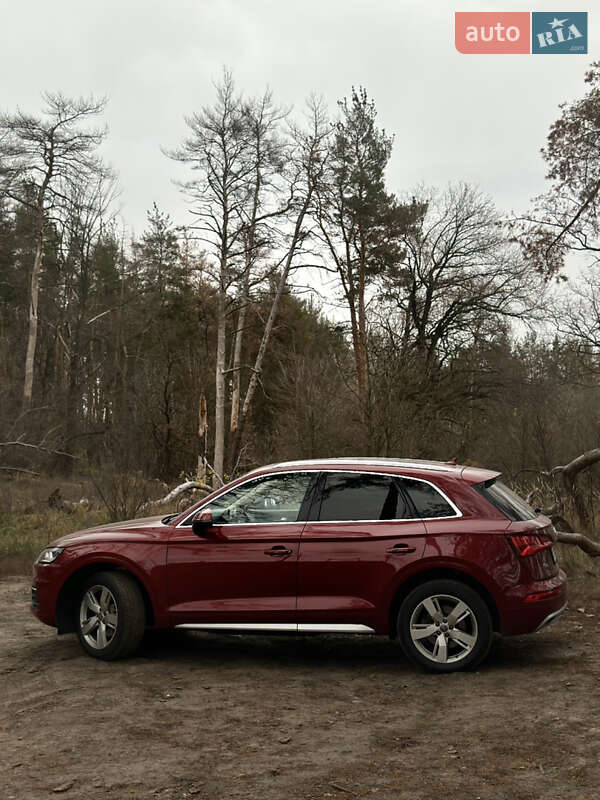 Позашляховик / Кросовер Audi Q5 2019 в Харкові