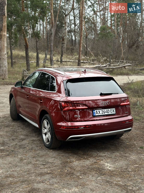 Позашляховик / Кросовер Audi Q5 2019 в Харкові