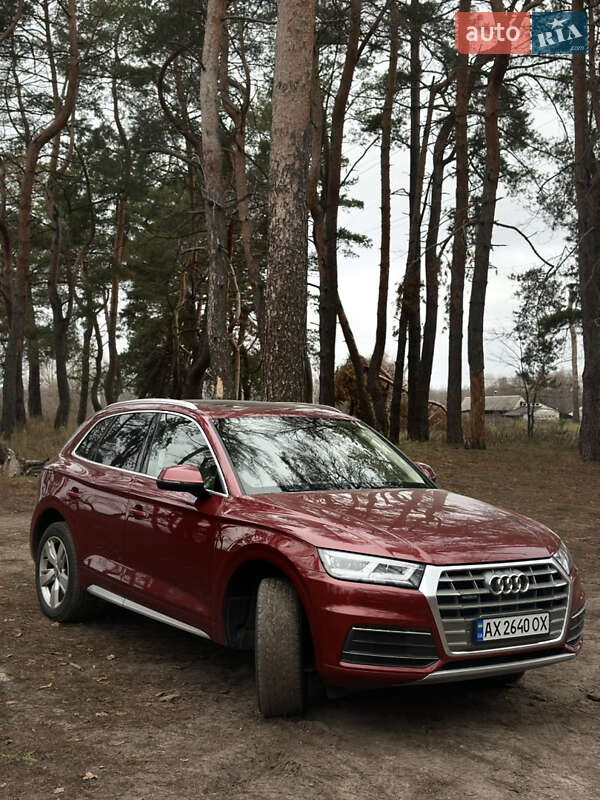 Позашляховик / Кросовер Audi Q5 2019 в Харкові