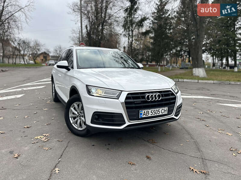 Позашляховик / Кросовер Audi Q5 2018 в Вінниці