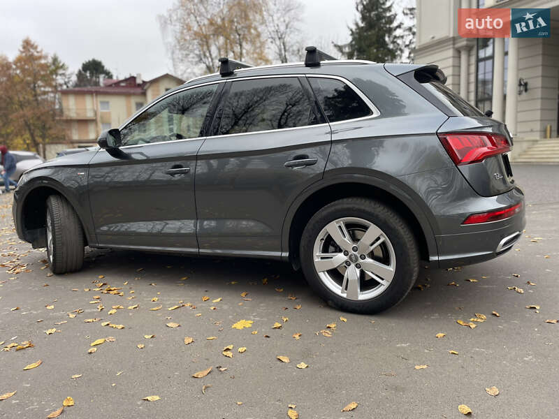 Внедорожник / Кроссовер Audi Q5 2018 в Львове фото 3 Внедорожник / Кроссовер Audi Q5 2018 в Львове