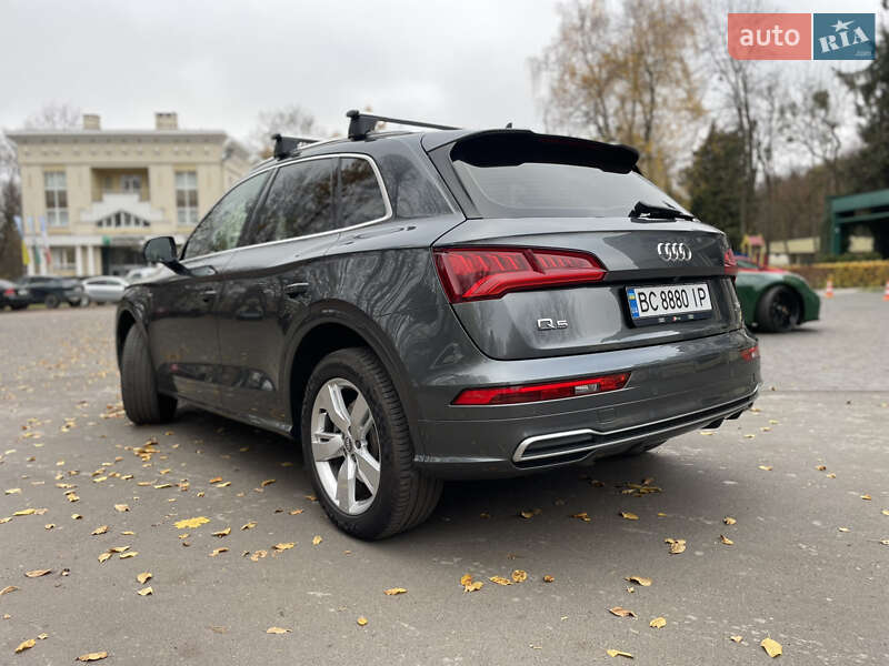 Внедорожник / Кроссовер Audi Q5 2018 в Львове фото 4 Внедорожник / Кроссовер Audi Q5 2018 в Львове