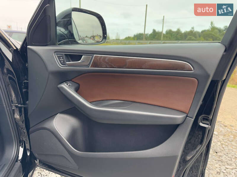 Внедорожник / Кроссовер Audi Q5 2015 в Стрые