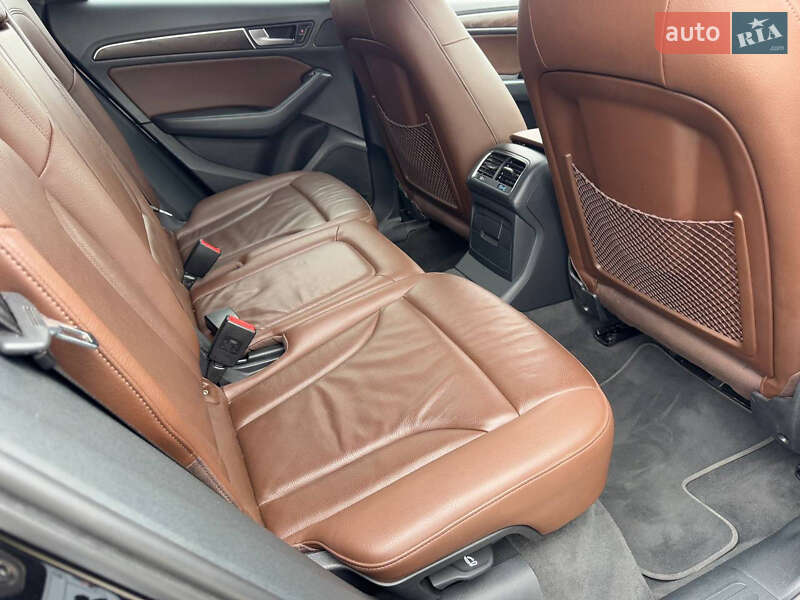 Внедорожник / Кроссовер Audi Q5 2015 в Стрые