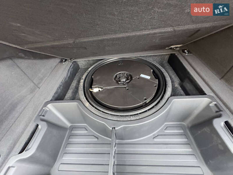 Внедорожник / Кроссовер Audi Q5 2015 в Стрые